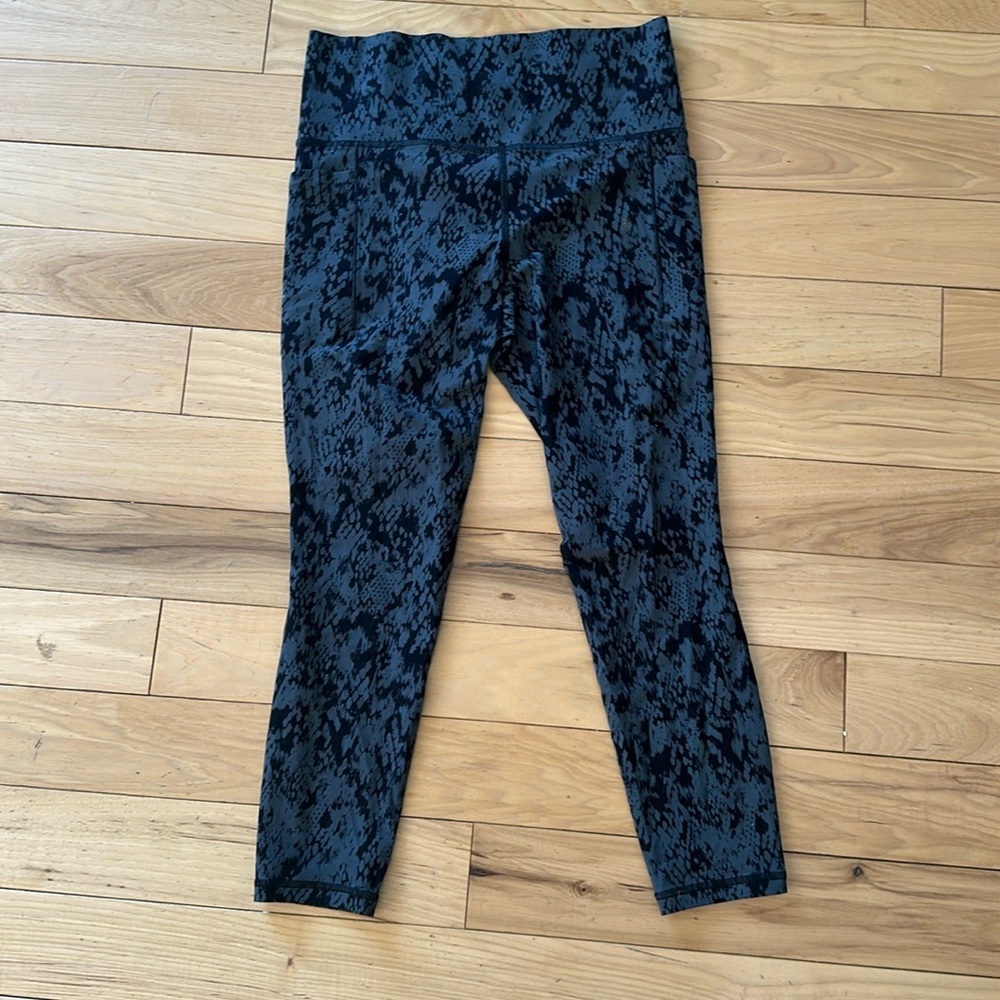 ATHLETA Salutation Stash Pocket II